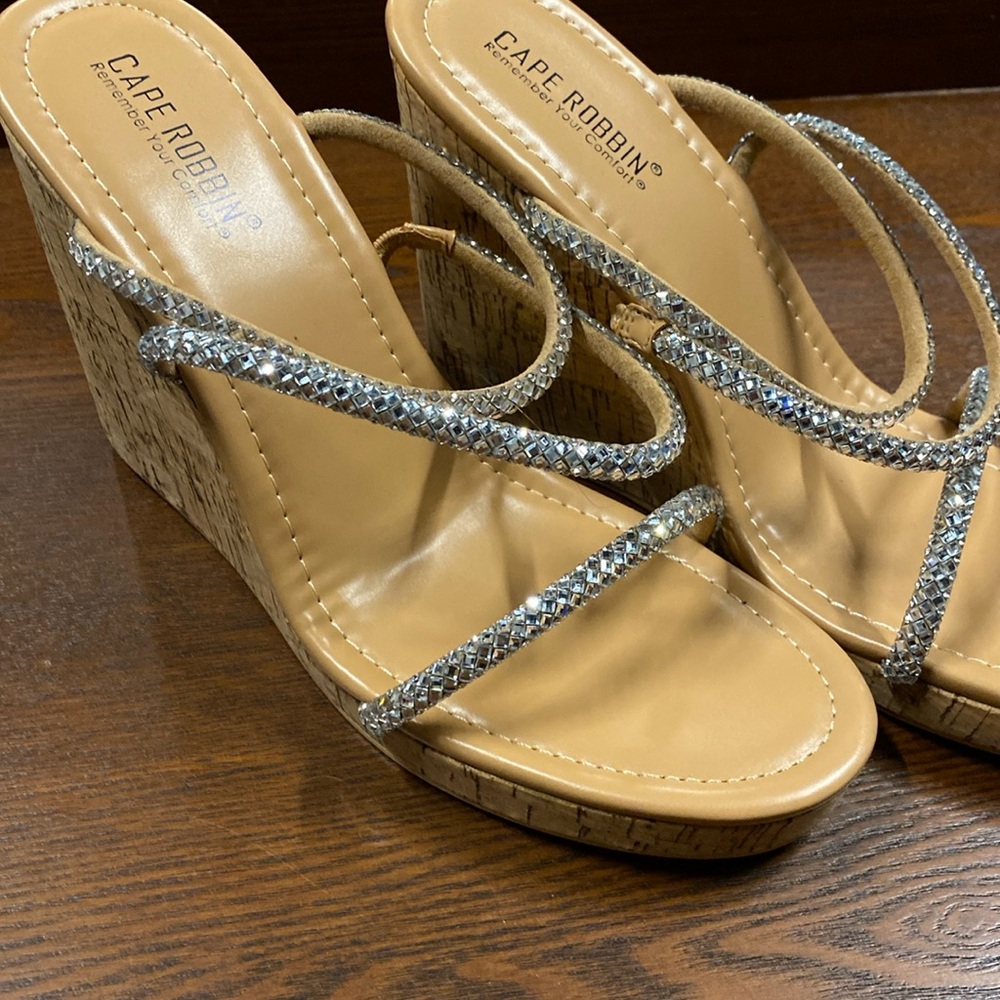 Cape Robbin heels new without tags